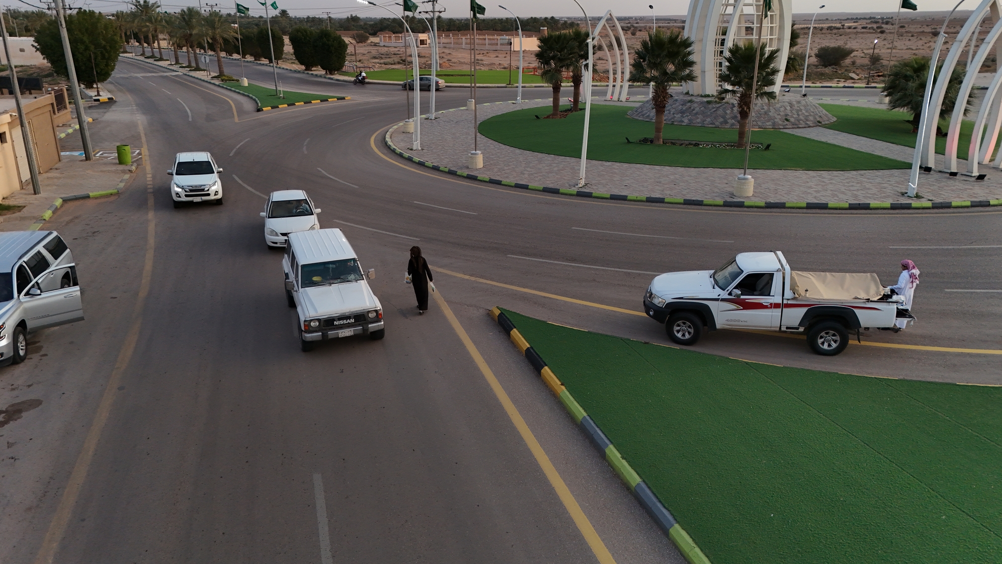 جمعية التنمية الأهلية بأشيقر بالتعاون مع جمعية أشيقر الخيرية تنفيذ برنامج تفطير المسافر