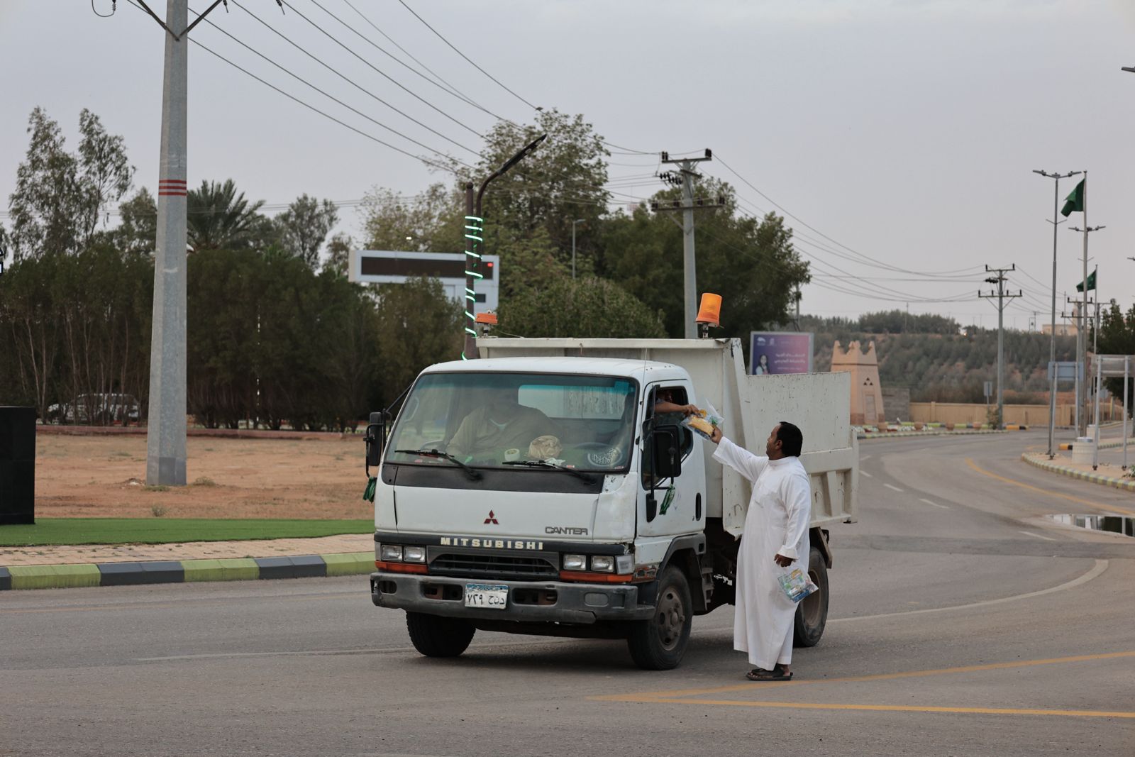 برنامج تفطير المسافر كل عام من بداية الشهر الفضيل حتى نهايته